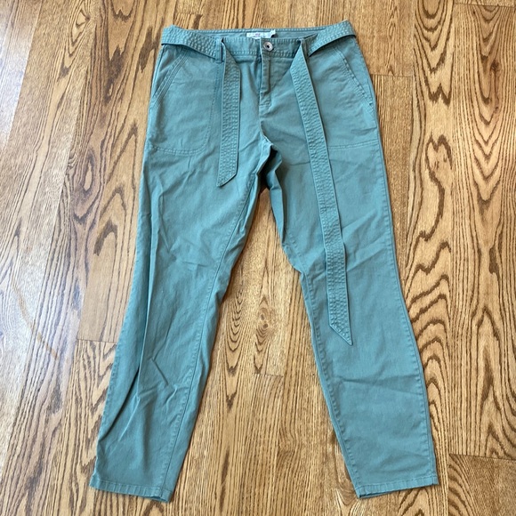 Vineyard Vines Pants - Vinyard Vines chino army green khaki tie waist size 6 style 2P001025 ankle